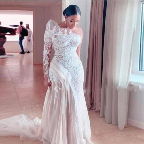 Retro Lace One Shoulder Mermaid Wedding Dresses Saudi Arabia Illusion Long Sleeve Tulle Sweep Train Bridal Gowns 2021 Spring