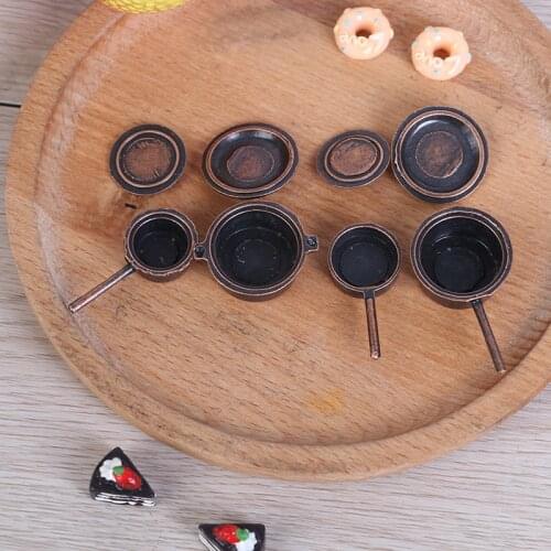 1 Set Mini Kitchen Utensil Cooking Pot Boiler Frying Pan Copper Pot Lid 4*1.2cm 1:12 Dollhouse Decoraiton