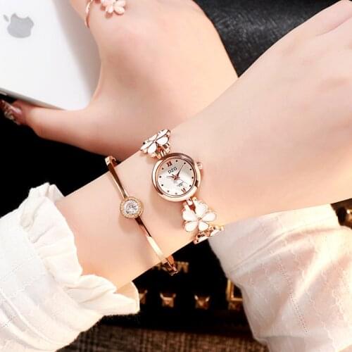 2021 Ladies Casual Quartz Alloy Watch Analog Ladies Fashion Flower Bracelet Wrist Watch Gift Montre Femme Bracelet Montre