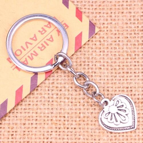 20pcs New Fashion Keychain 17x20mm heart flower Pendants DIY Men Jewelry Car Key Chain Ring Holder Souvenir For Gift
