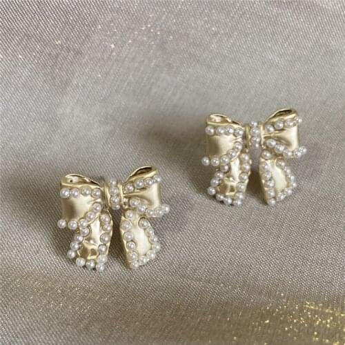 Bow Earrings Classic Pearl Earrings for Woman Korean Fashion Jewelry Luxury Party Girls Unusual Earrings Elegant Lady Luxury
