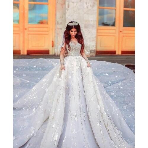 Gorgeous 3D Floral Appliques Beaded Wedding Dress 2020 Luxury Flowers O Neck Long Sleeve Princess Bride Gown Plus Size