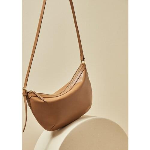 2021 New Fashion Genuine Leather Handbag Simple Design Luxury Saddle Bag Woman Half Moon Crossbody Bag AV08