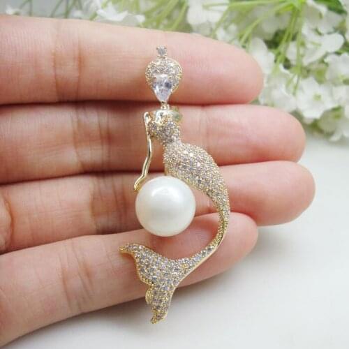 New Charming Mermaid Pearl Womans Gold Tone Brooch Pin Clear Zircon Crystal