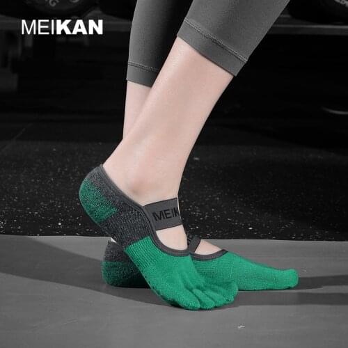 3 Color Meikan Terry Anti-slip Five-finger Socks Khmer Volume Five-toed Sports Socks Glue Wear-resistant Ladies Yoga Socks