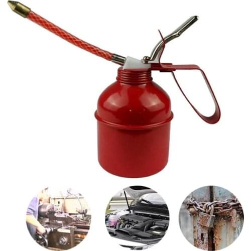 Pump Oil Can High Pressure Pistols Corrosion Resistant 300/500ml Hand Oil Can Oil Injector with 125/130mm Hose