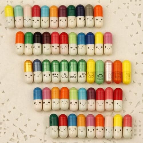 50pcs Cute Emoticons Expression Message Letter Capsule Multiple Color Mini Event Valentines Day Surprised Gift for Girlfriend
