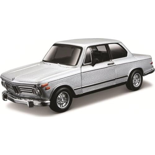 Bburago 1:32 Scale 1972 BMW 2002tii Alloy Luxury Vehicle Diecast Cars Model Toy Collection Gift