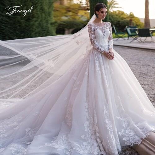 Traugel Luxury Long Sleeve Lace Ball Gown Wedding Dresses Elegant Scoop Neck Appliques Chapel Train Button Vintage Bridal Gown