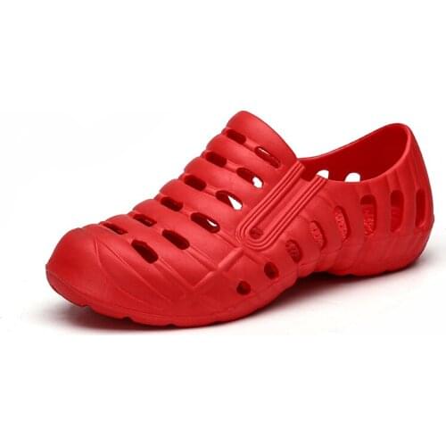 Breathable Men Jelly Sandals Clogs Cool Summer Beach Slides Lightweight Women Sneakers Outdoor Waterproof Casual Shoes Slippers