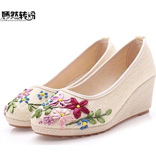 Chinese Women Pumps Floral Slip On Shoes Natural Linen Pumps Slope Heel Retro Cloth Canvas Soft Dance Shoes Woman
