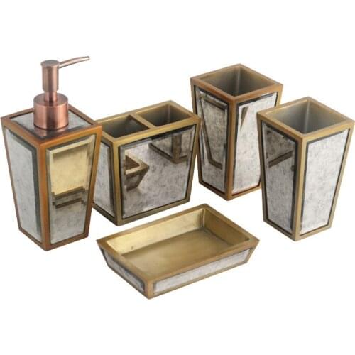 Creative Bathroom Supplies Mirror Glass Lotion Bottle Mouthwash Cup Toothbrush Holder Soap Dish Bathroom Decoration Accessories