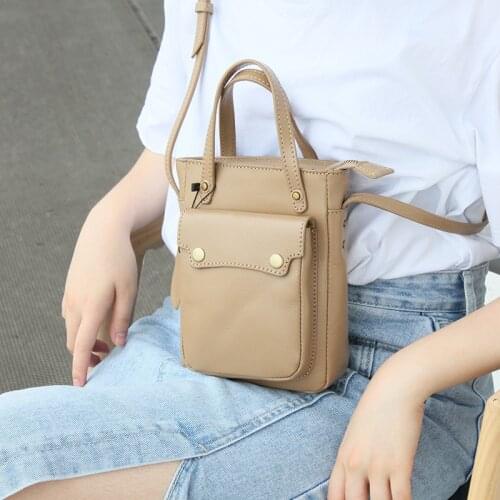 New cowhide womens one-shoulder slant carry college retro casual small square bag