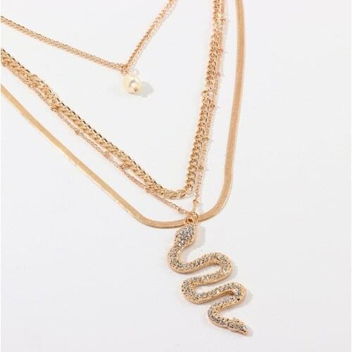 2020 Wholesale European and American Cross-border Jewelry Snake Element Necklace Metal Snake Chain Pearl Necklace Set