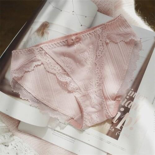 Women Sweet Lace Bikini Panties Sexy High Hip Low Waist Underwear 2pcs with Floral Embroidery Elegant