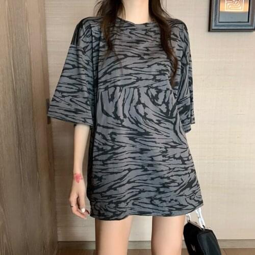 Summer WomenS Fashion Print Tshirt Round Neck Pullover Striped Zebra Loose Mid-Length T-Shirt Women Harajuku Korean Tops