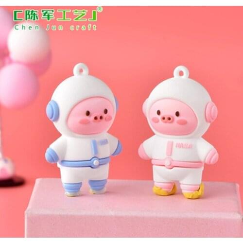 ZOCDOU 1 Piece Cute Aerospace Pig Small Statue Little Figurine Crafts Figure Ornament Miniatures