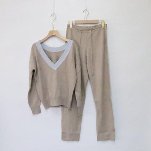 Woman suit fashion knitted cashmere heavy checking nail chain V - neck sexy backless sweater and pants two - piece Woman