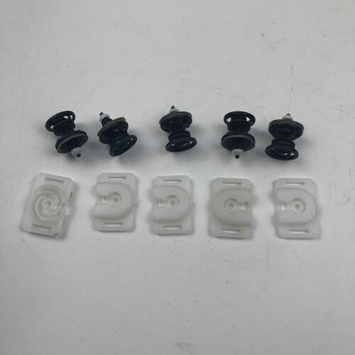 5pcs Interior Door Panel Fixing Clips With Base for VW Golf Jetta Passat AUDIA6 A6L A8 Q5 TT R8 Superb 6Q0868241 6Q0 868 243