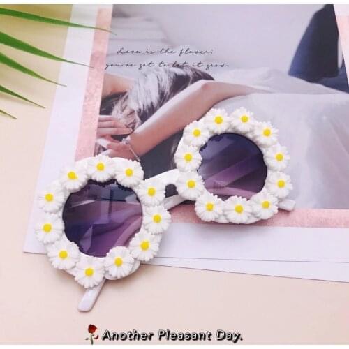 FOCUSNORM 6 Colors Summer Princess Kids Girls Sunglasses Floral / Letter / Pearl Heart Cute Glasses