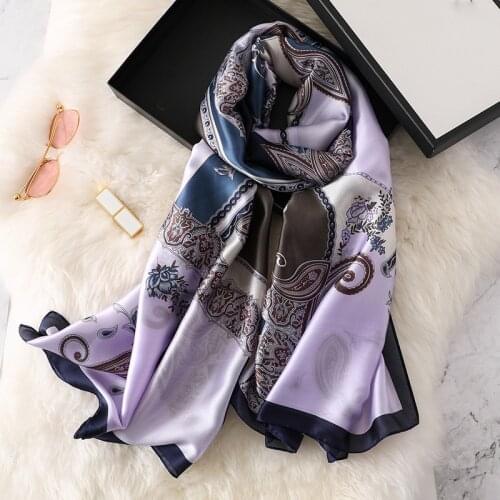 2019 new style Fashion spring summer autumn and winter available ladies print luxury shawl women silk scarf Popular headcloth