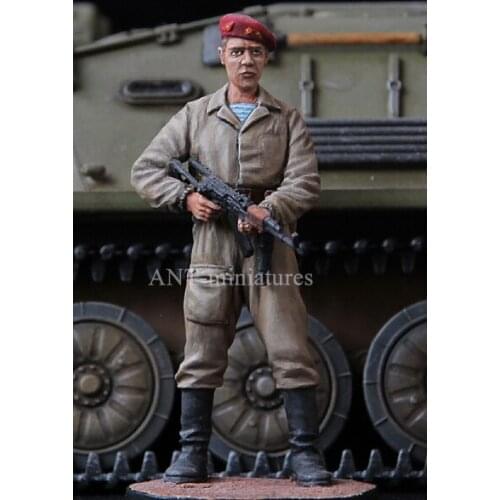 1/35 Soviet Airborne in Prague, Resin Model Soldier figure GK, Military theme, Unassembled and unpainted kit