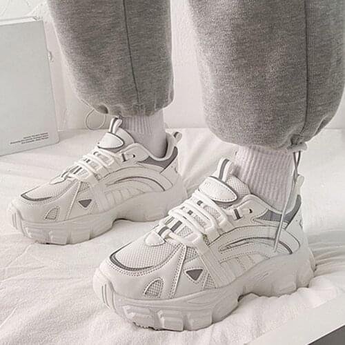 2021 New Women Massive Sneakers Mesh Lace Up Soft Sole Sport Shoes For Girls 35 Leisure Sport Breathable Footwear Four Seasons