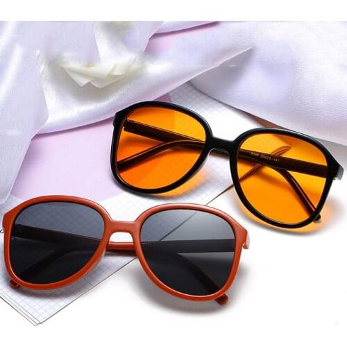 Elbru New Fashion Trend PC Frame Sunglasses Ultraviolet-proof Eye Protection Sandy Beach Travel Comfortable Sunglasses Unisex
