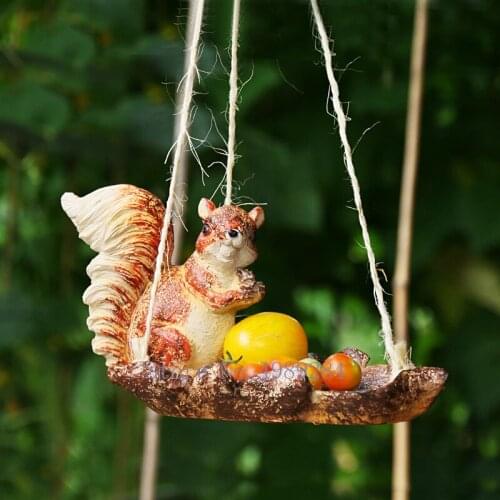 Modern Creative suspension Storage squirrel Feeder Garden courtyard Snack tray Childrens room animal Modern home decoration