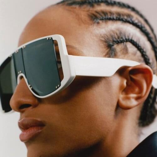 2021 Vintage Futuristic Sunglasses Women Big Rectangle Siamese Black White Pink Tea Oversized Frame Rivet Oculos De sol Feminino