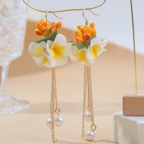 Fashion Ladies Yellow White Plumeria Flowers Drop Earrings For Women Gold Color Metal Chain Tassel Pearl Dangle Earring Jewelry