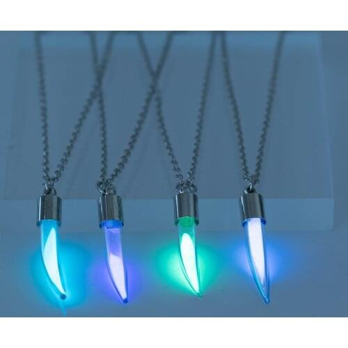 Halloween Night Light Pepper Pendant Handmade Pendant Necklace Suitable for Ladies' Luminous Classic Necklace Wholesale Jewelry