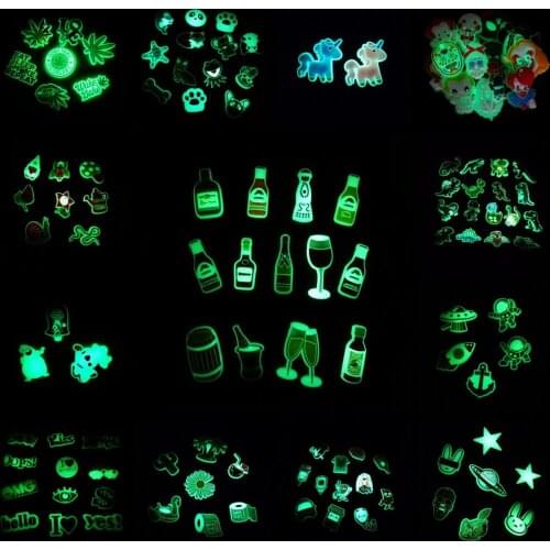 50pcs/lot Weed Luminous PVC Shoe Charms Glowing Dinosaur Dog Decorations Horror Movie Fluorescence Shoe Ornaments Halloween Gift