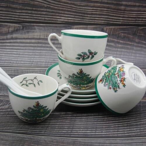 Set of 4 Christmas Tree Tea Cup With Plate and Spoon European Style Cup Saucer Set Coffee Tea Cup Ceramic Cup Set coffee mugs