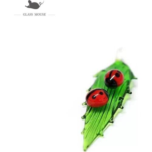 Hanging Long Strip Handmade Glass Leaves With Miniature Ladybug Accessories Country Style Home Garden Decor Art Ornament Pendant