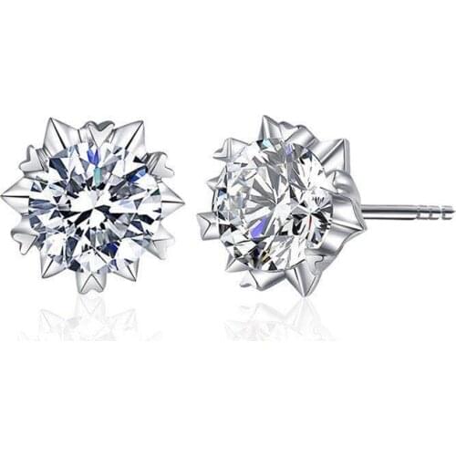 Simple Fine Silvery Snowflake Stud Earrings Inlay Round Shiny Cubic Zirconia Piercing Jewelry For Women Birthday Gifts Wholesale