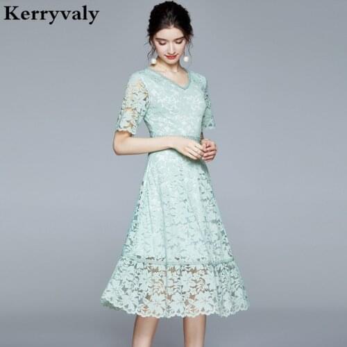Summer Green Hollow Out Stitching Lace Dress Ropa Mujer Verano 2021 England Women Glamaker Midi Party Dress Kleider Damen K8213