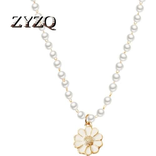 ZYZQ Summer Flowers Pendant Necklace For Women Metal Geometric Daisy Chain Clavicle Short Chain Necklace Jewelry 2021