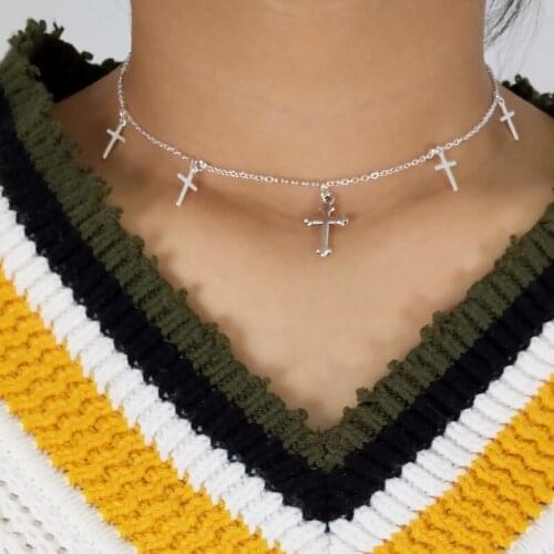 Trend Joker New Short Small Cross Necklace Clavicle Metal Winter Sweater Neck Chain For Moman Girls Clavicle Jewelry Collares