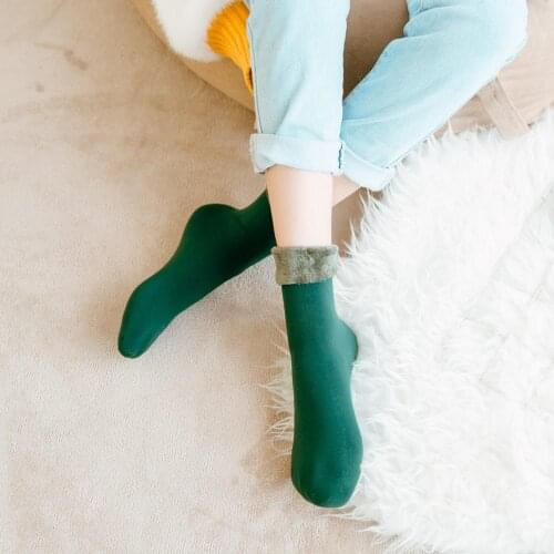 The New Autumn And Winter Snow Socks Thickened And Velvet Floor Socks In The Tube To Keep Warm Plain Cuffed Womens Socks Wholes