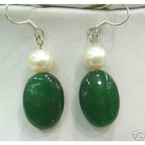 > beautiful green stone pearl earings