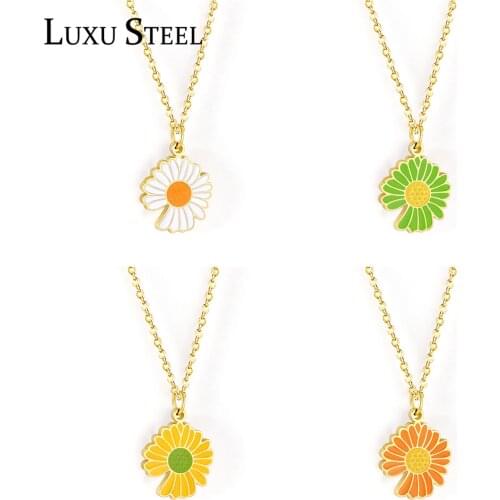 LUXUSTEEL Stainless Steel Charm Flower Shape Pendant Necklaces Romantic Style White Orange Yellow Green Color Flowers Chains