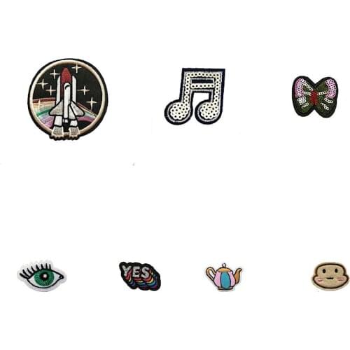 Mix Fashion DIY Patch Kids Iron on Patches Craft For Clothes Cartoon Stickers Embroidered Applique Clothing Patches Accessories