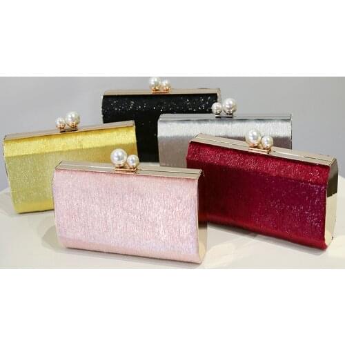 Women Evening Clutch Bag Pearl Designer Wedding Clutch Purse and Handbag Bling Luxury Party Banquet Chain Retro Shoulder Bag