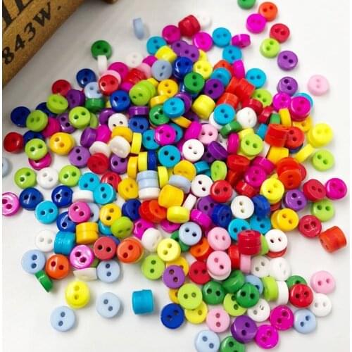 100pcs 6mm mini resin buttons kids apparel sewing accessories mix colors two holes DIY scrapbooking PT38