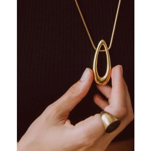 Simple Teardrop-shaped Pendant Necklace Gold Color Hollow Circle Choker Geometric Oval Female Necklace Women Jewelry