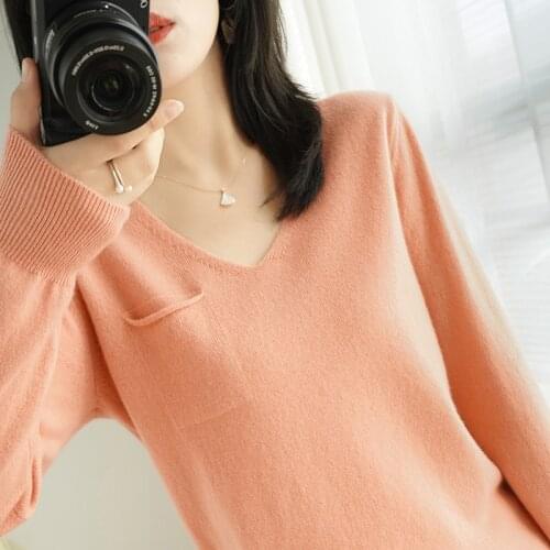 Autumn and winter new style 100% wool knitted pullover womens V-neck long-sleeved loose large size solid color sweater