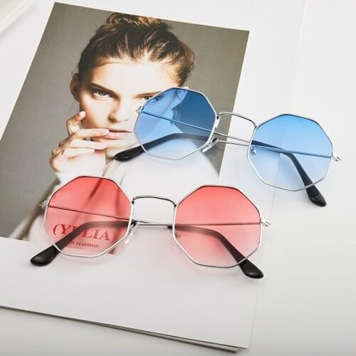1Pcs Women Fashion Irregular Girls Colorful Lens Metal Frame Sunglasses Eyewear Glasses women Drive Goggles Anti-UV400