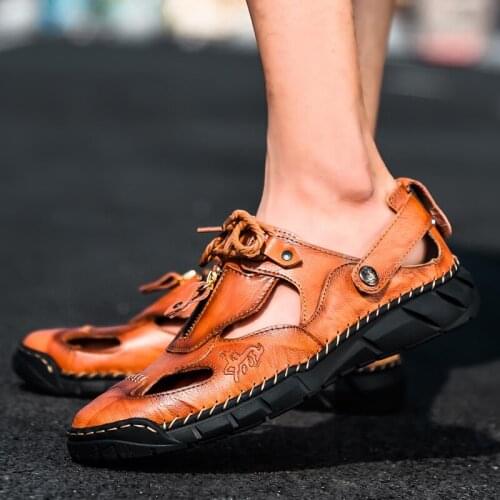 Men Summer Genuine Leather Soft Bottom Comfortable Sandals Men Fashion Outoor beach Slippers Sandals Leisure non-slip Footwear
