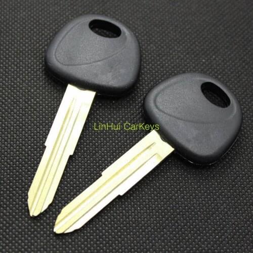 PINECONE for HYUNDAI ELANTRA Keys Emergency Car Keys Uncut Brass Blank Type 2 Blade Straight ABS Key Shell 1PC